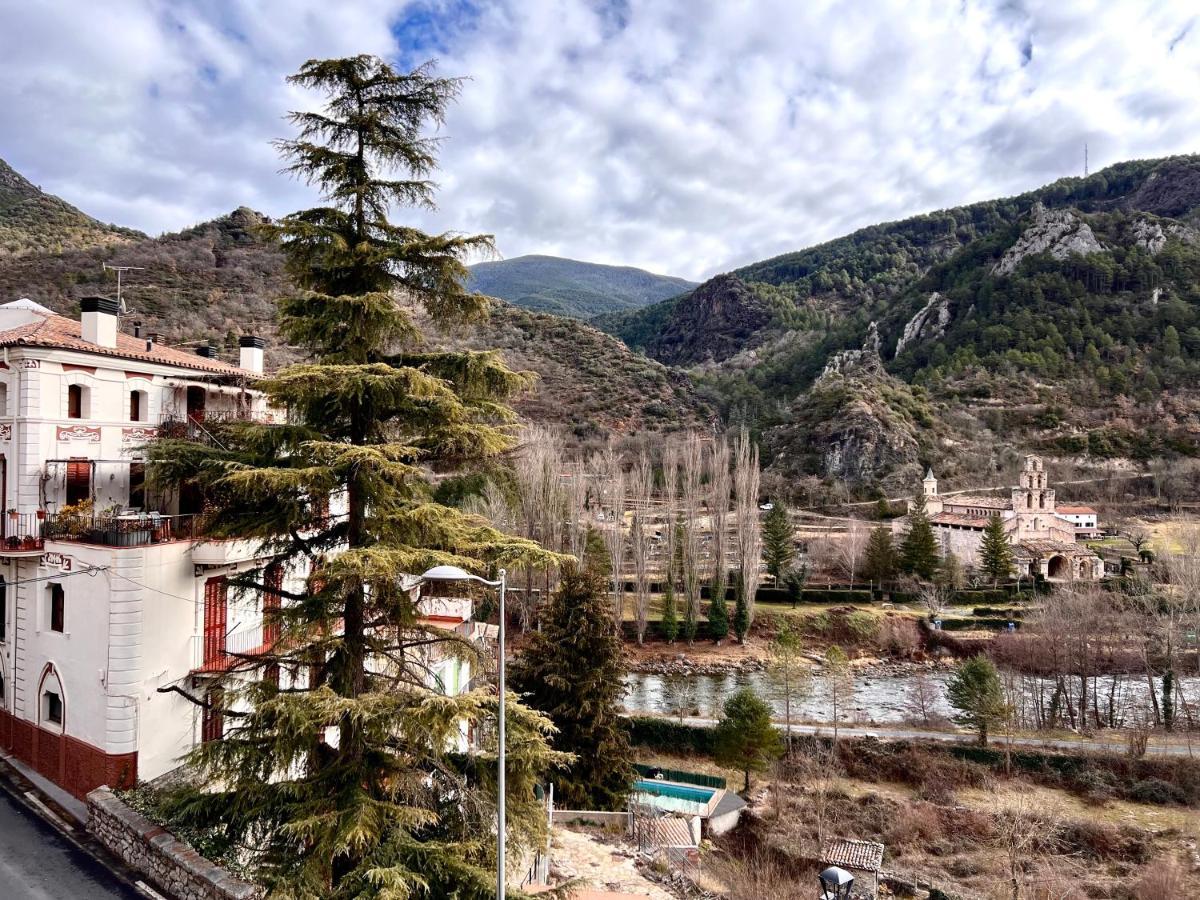 Apartamento Gerri - L'Amfitriona Gerri de la Sal Extérieur photo